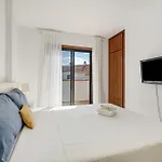 Atico Cardon 펜션 아데제